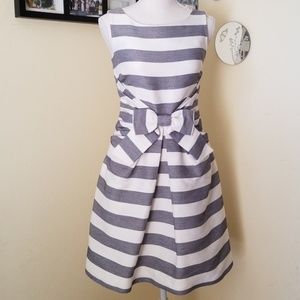 Kate Spade Jillian Gray and White Bow Front Dress